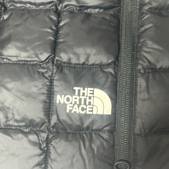 The North Face black puffer skirt - Picture 5 of 5